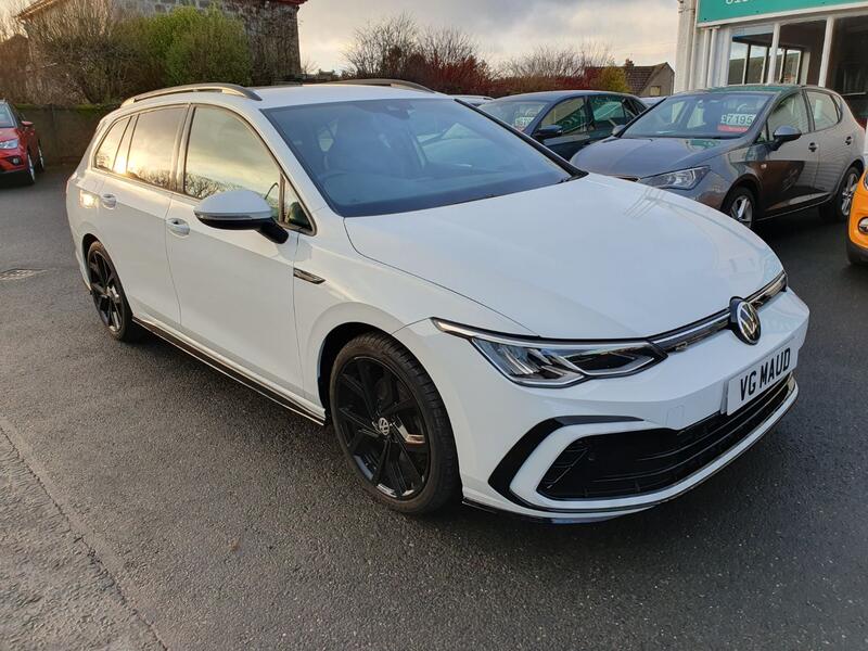 View VOLKSWAGEN GOLF 2.0 TDI R-Line