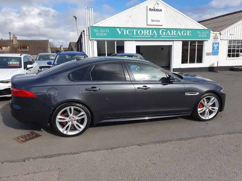 View JAGUAR XF 3.0 d V6 S