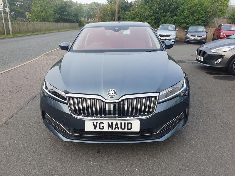 View SKODA SUPERB 2.0 TSI Laurin & Klement